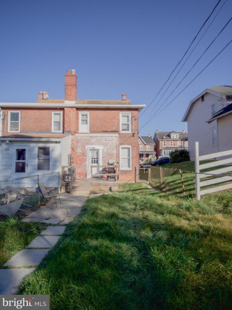 112 Chester Ave, Romansville PA  19320-3672 exterior