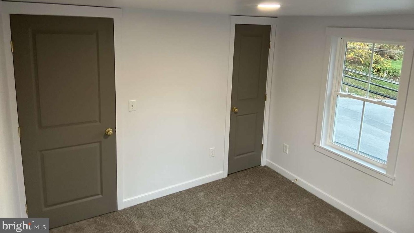 401 Ash Rd, Coatesville PA  19320-1137 exterior