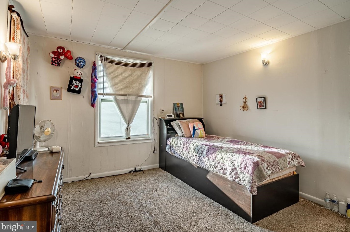 434 Maple Ave, Coatesville PA  19320-3602 exterior