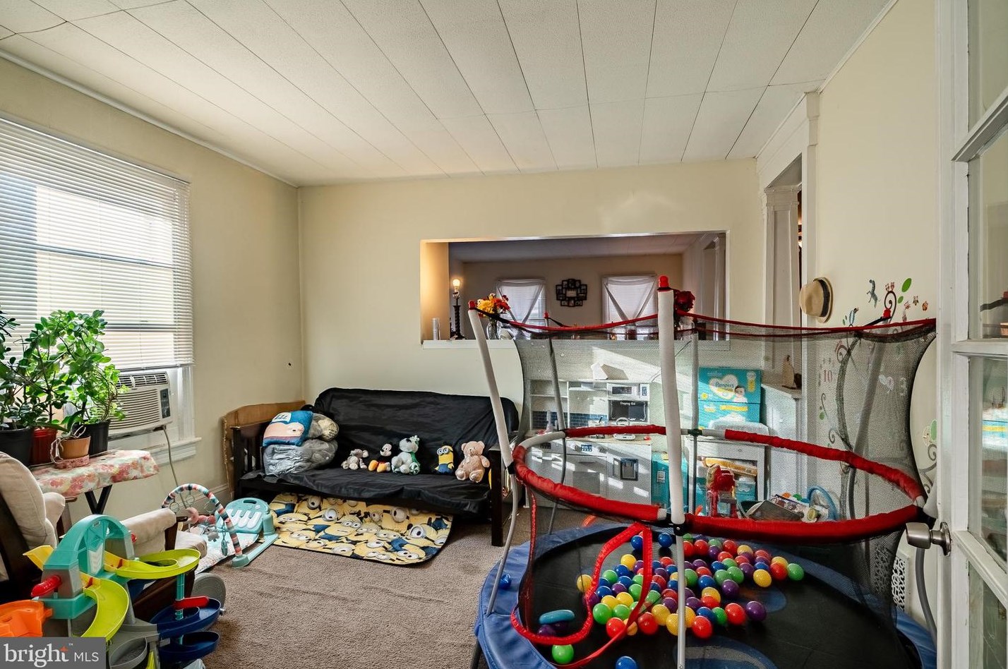 434 Maple Ave, Coatesville PA  19320-3602 exterior