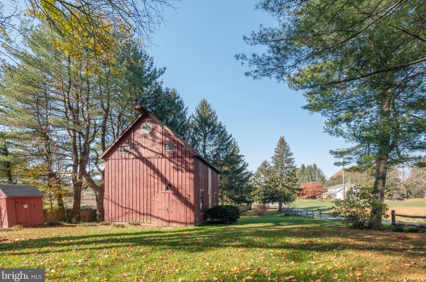 162 Sheehan Rd, Avondale PA  19311-9719 exterior
