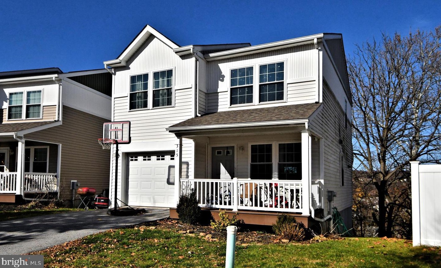 315 Community Ln, Coatesville PA  19320-3733 exterior