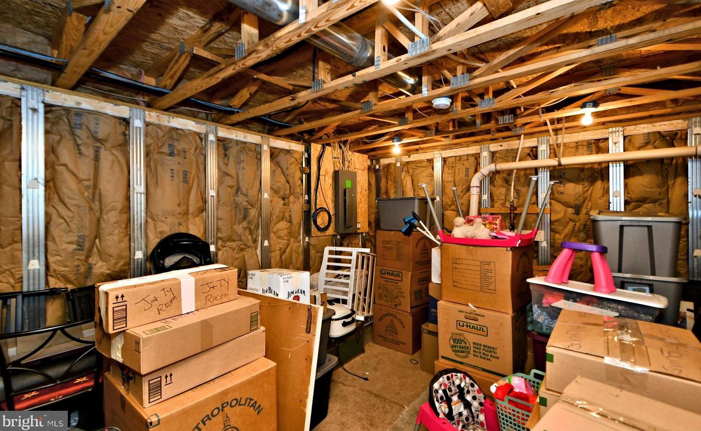 315 Community Ln, Coatesville PA  19320-3733 exterior