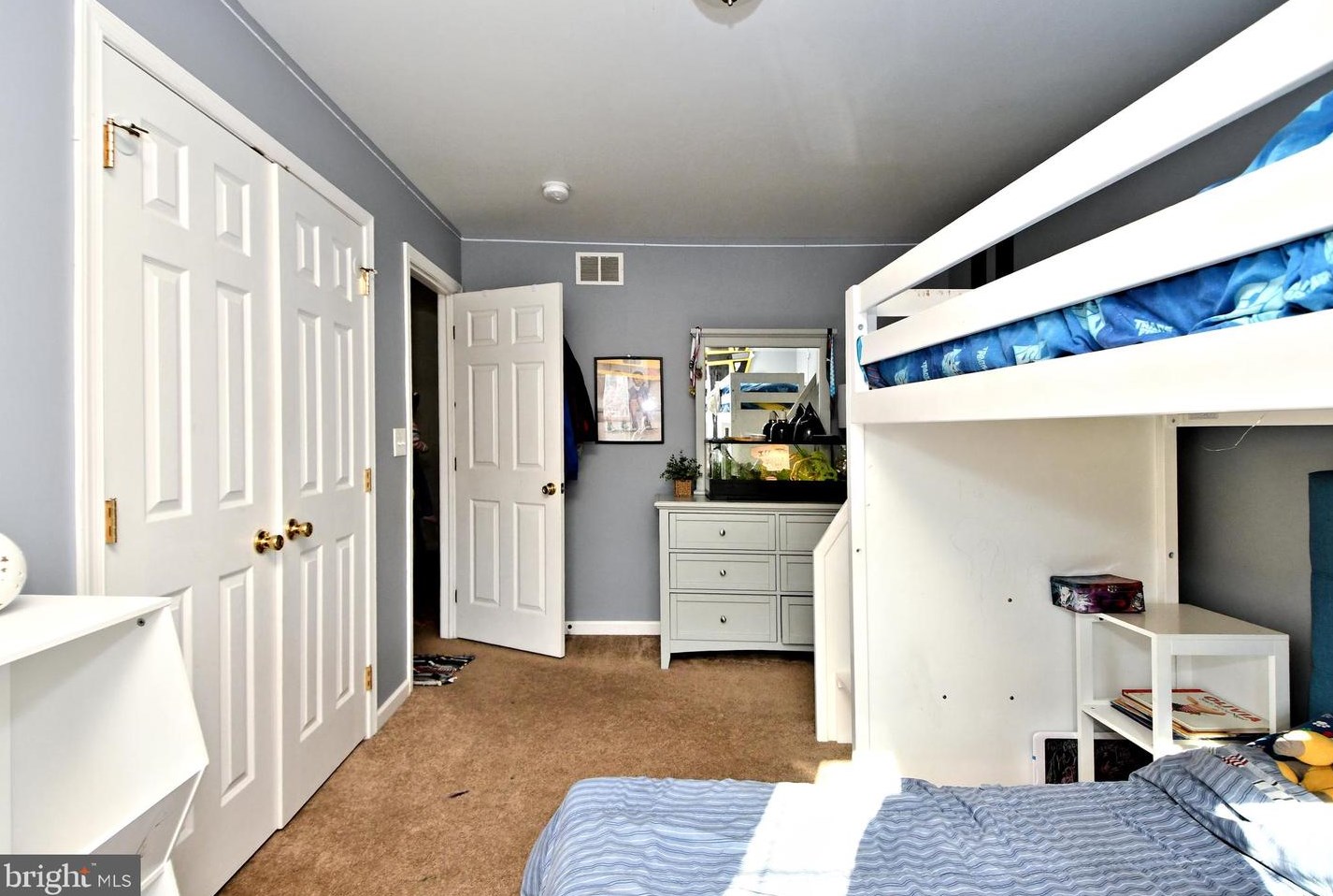 315 Community Ln, Coatesville PA  19320-3733 exterior