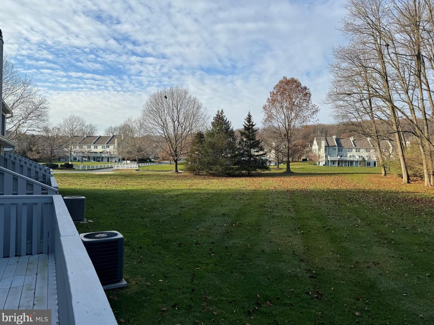 33 Buttonwood Dr, Exton PA  19341-2060 exterior