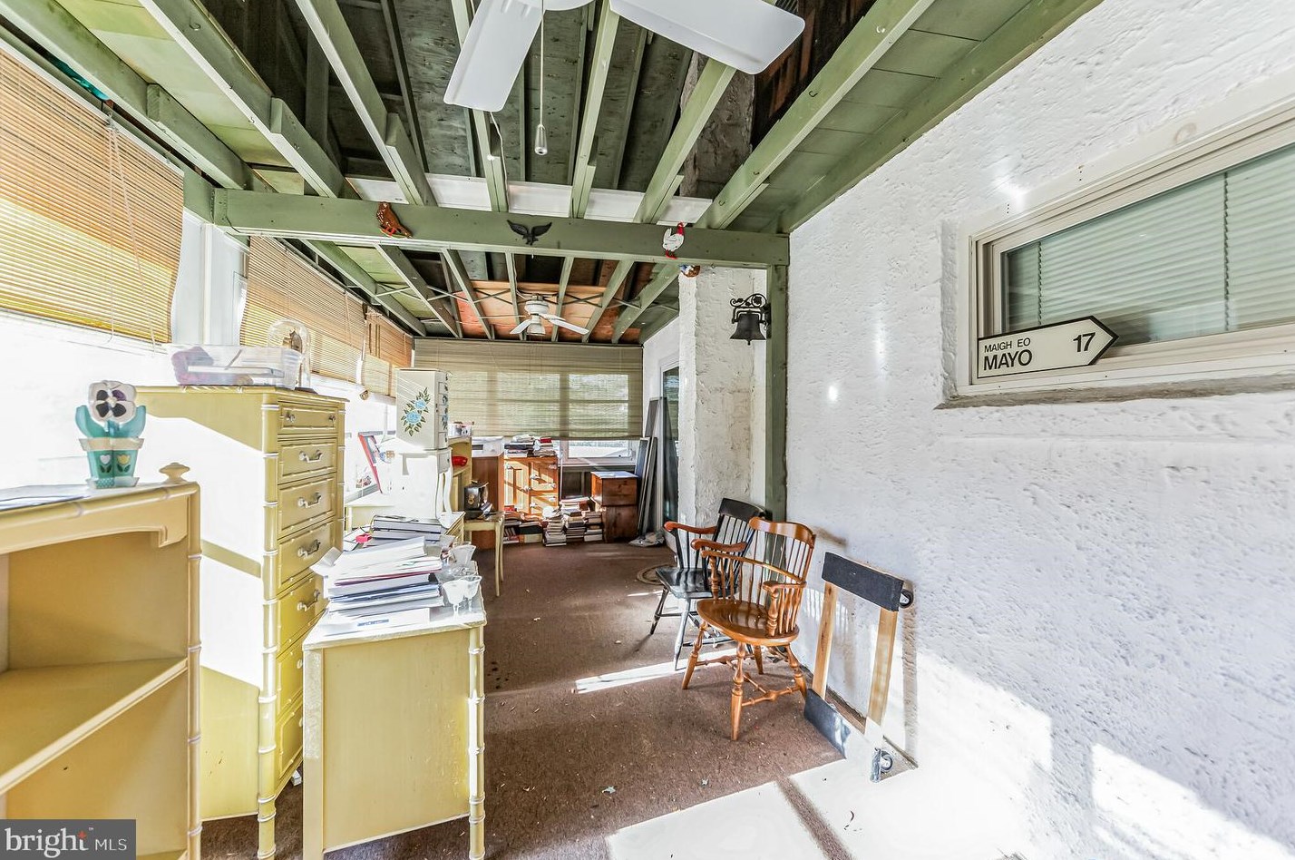 949 Queen Dr, West Chester PA  19380-1443 exterior