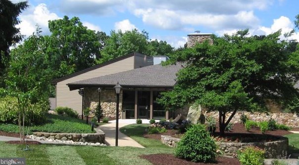 310 Devon Ln, West Chester PA  19380-6823 exterior