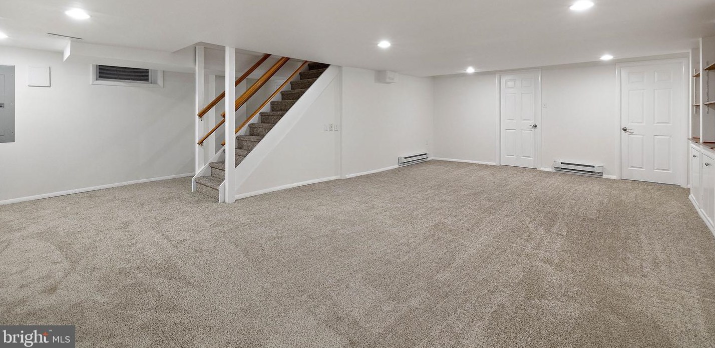 310 Devon Ln, West Chester PA  19380-6823 exterior