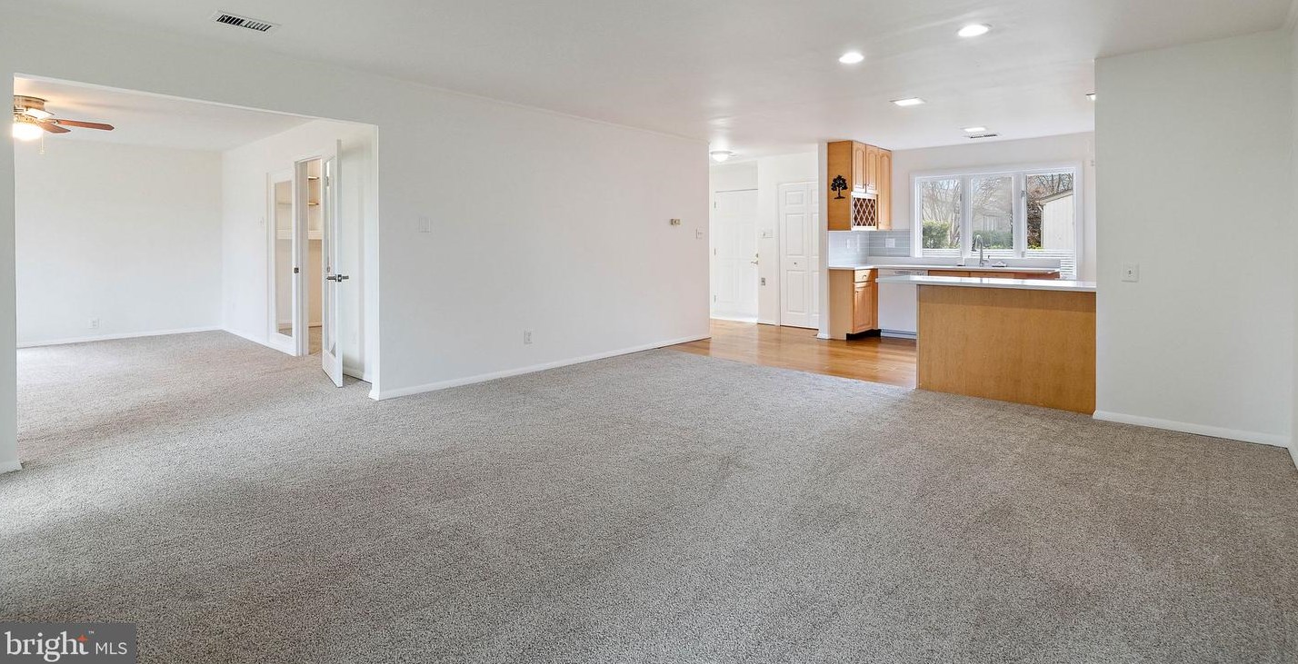 310 Devon Ln, West Chester PA  19380-6823 exterior