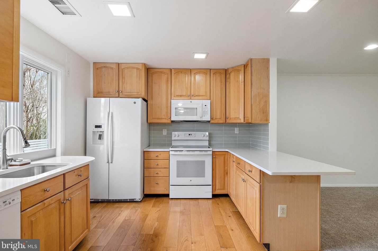 310 Devon Ln, West Chester PA  19380-6823 exterior