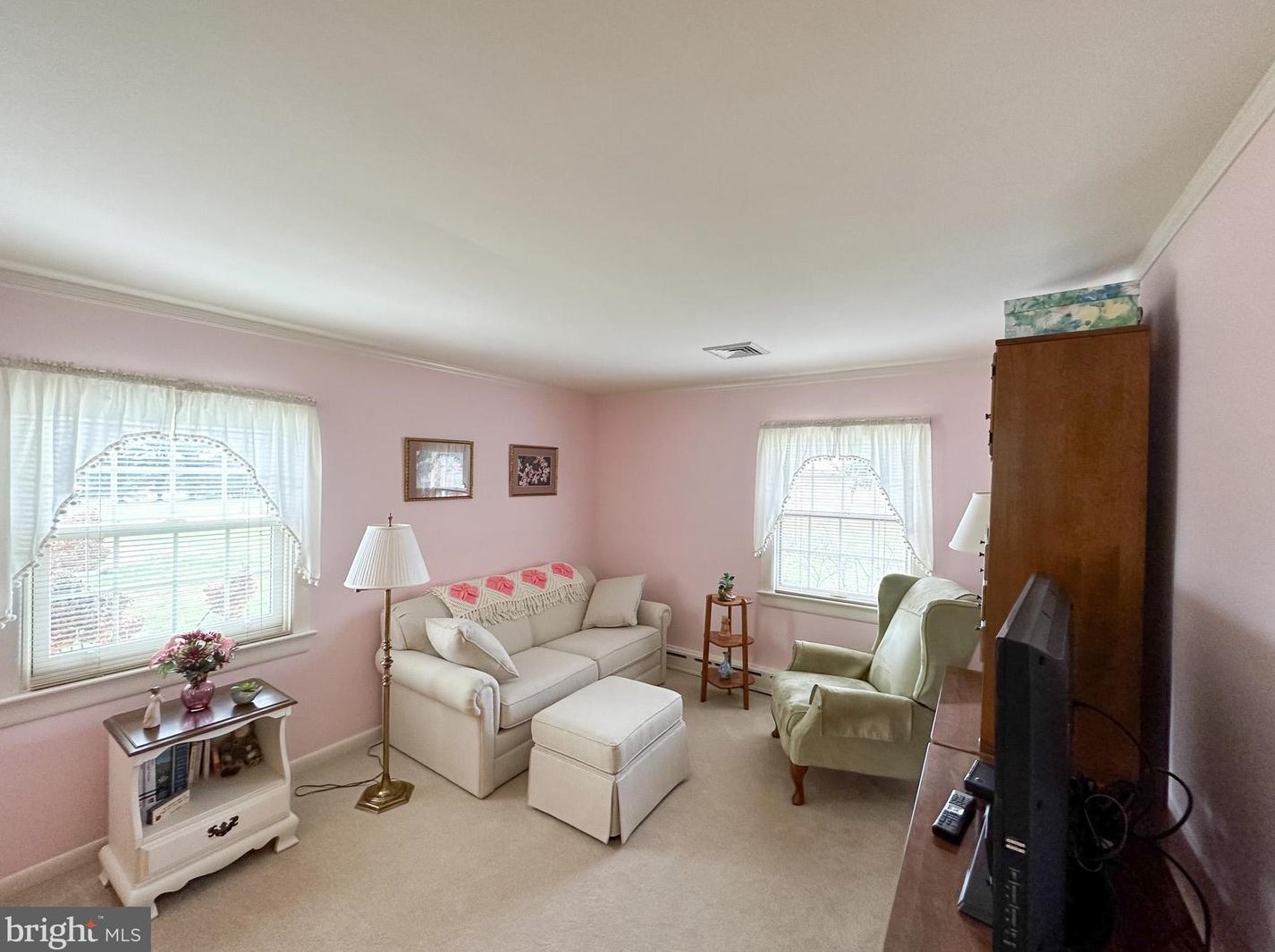 1580 Broadrun Rd, Downingtown PA  19335-3585 exterior