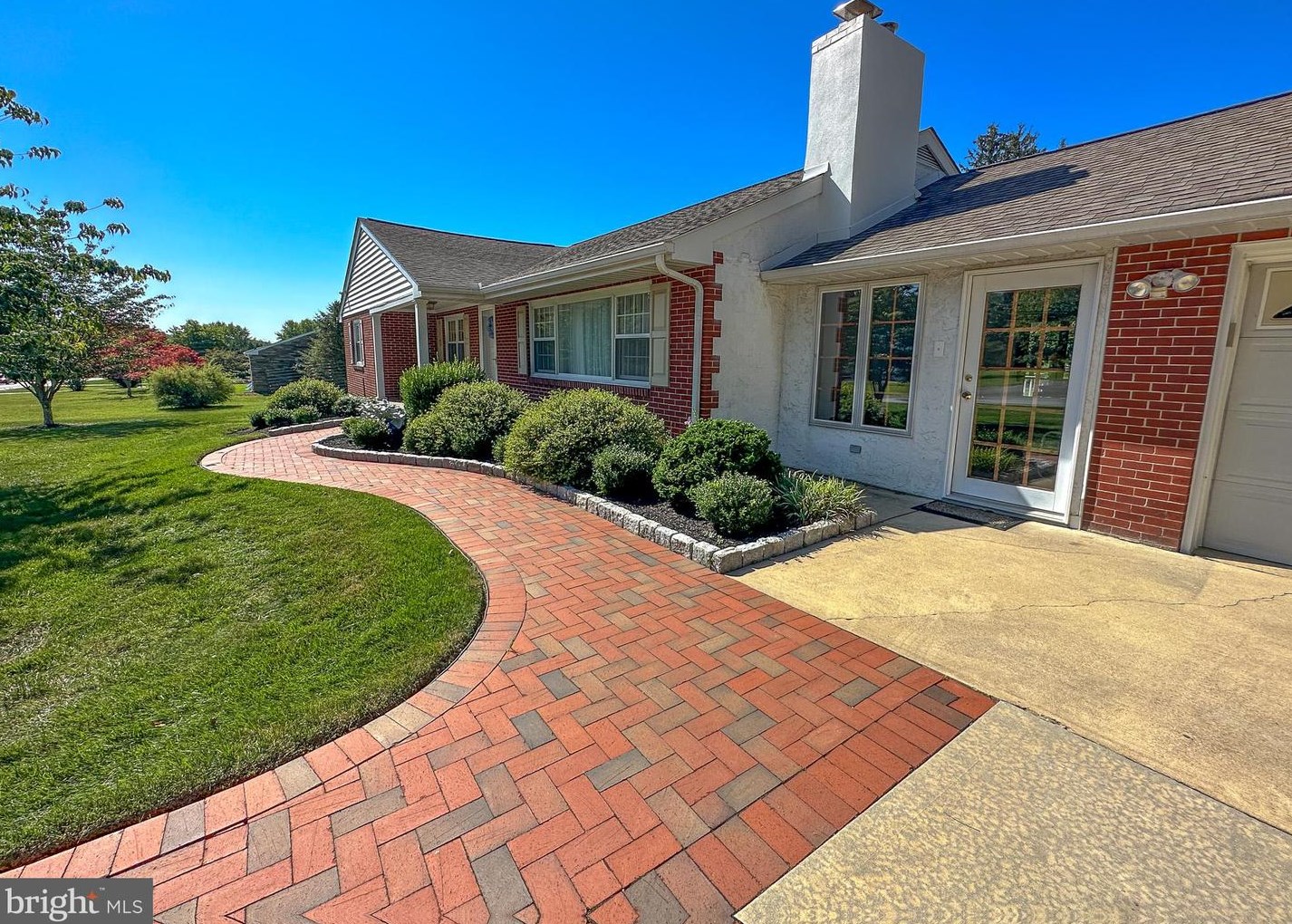 1580 Broadrun Rd, Downingtown PA  19335-3585 exterior