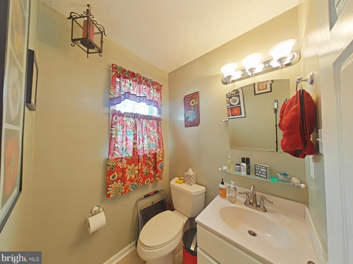 107 Peters Ct, Romansville PA  19320-2719 exterior