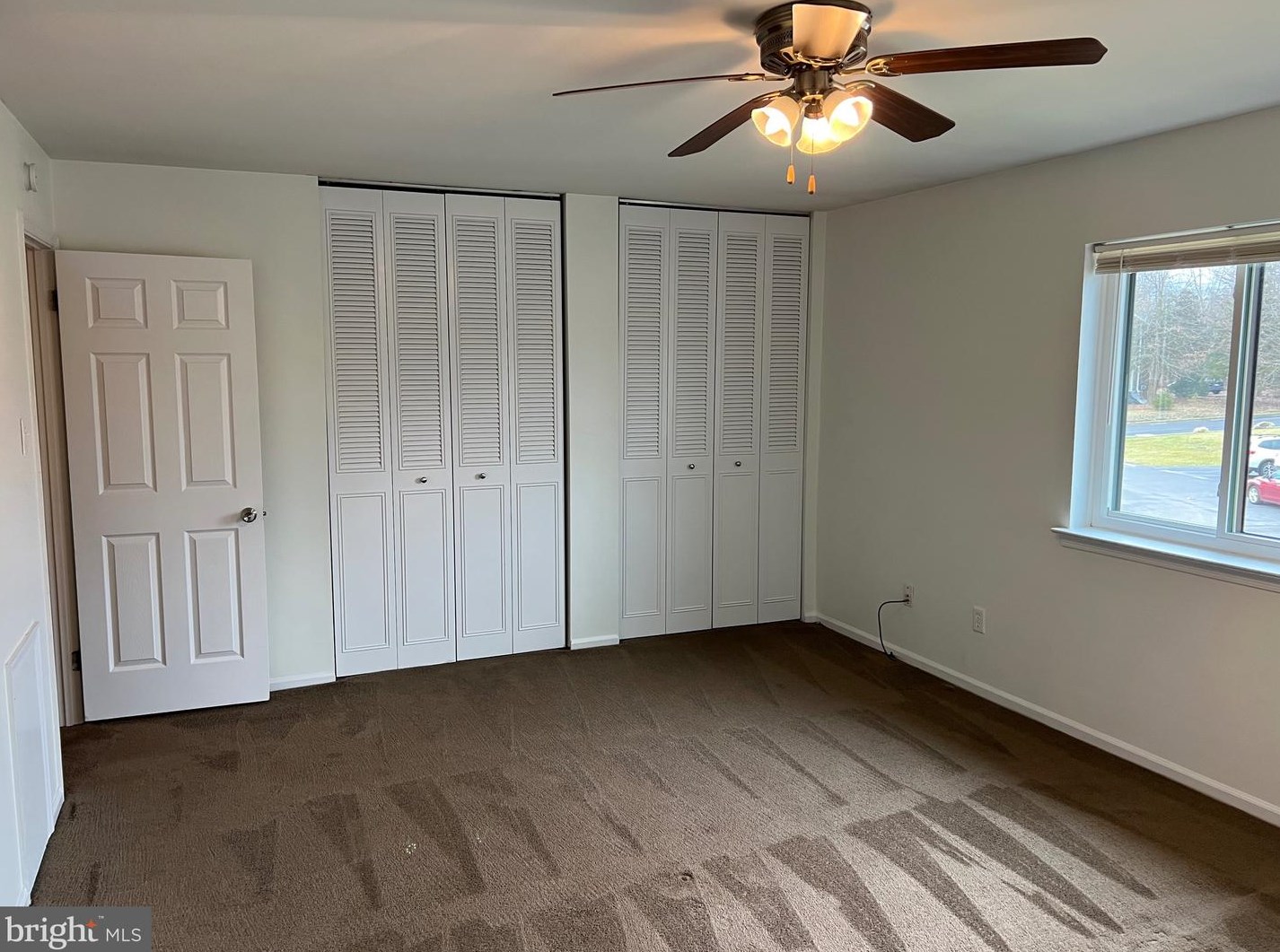 102 Caernarvon Ct, Exton PA  19341-1471 exterior