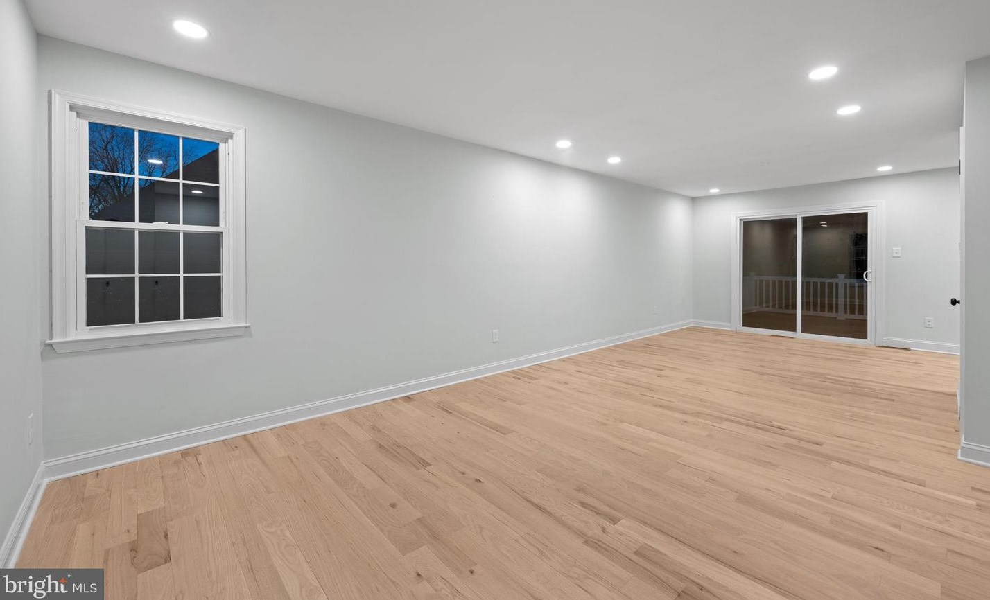 5 Marshall Cir, Downingtown PA  19335-2166 exterior