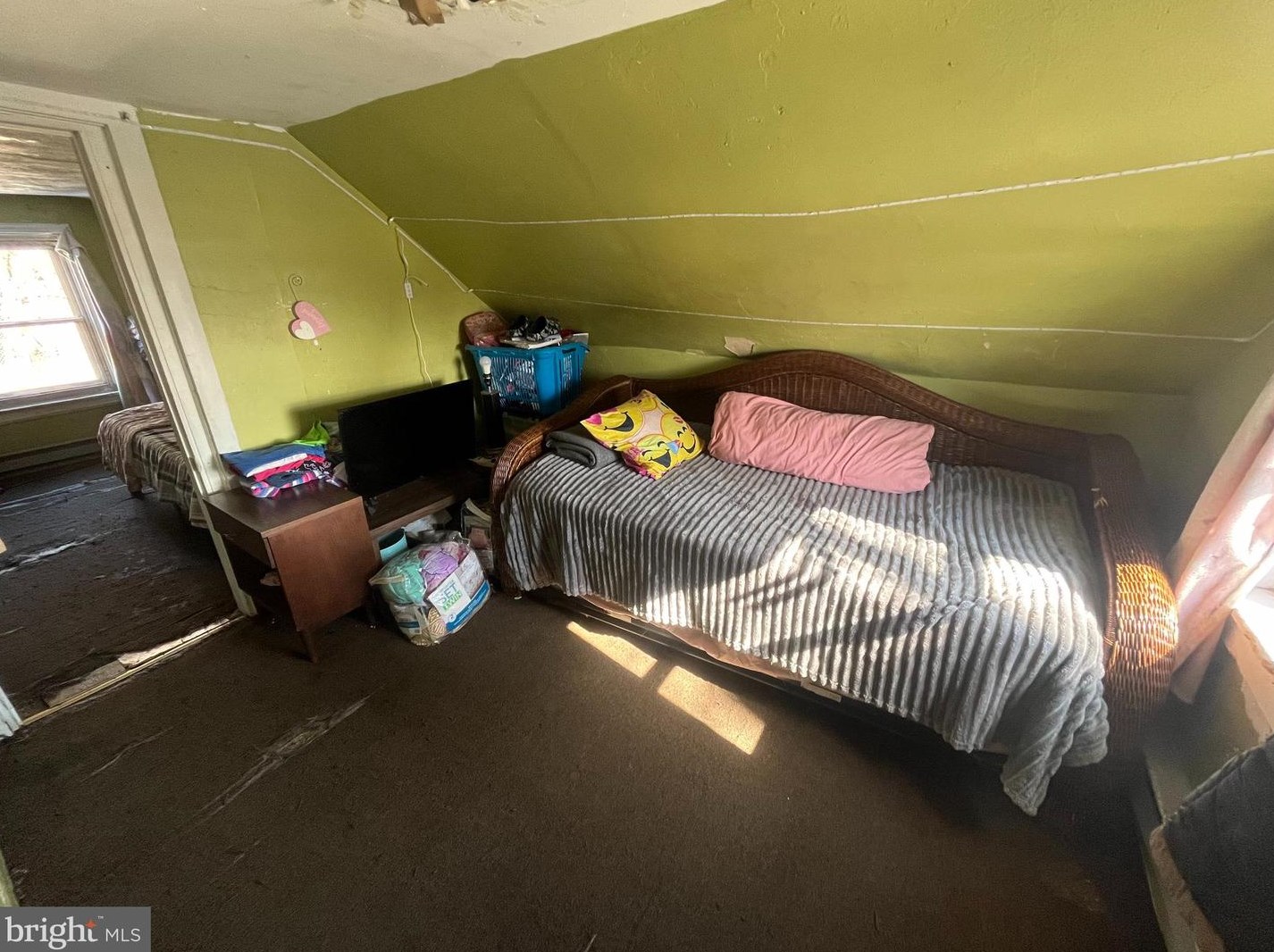 228 Chestnut St, Coatesville PA  19320-3233 exterior