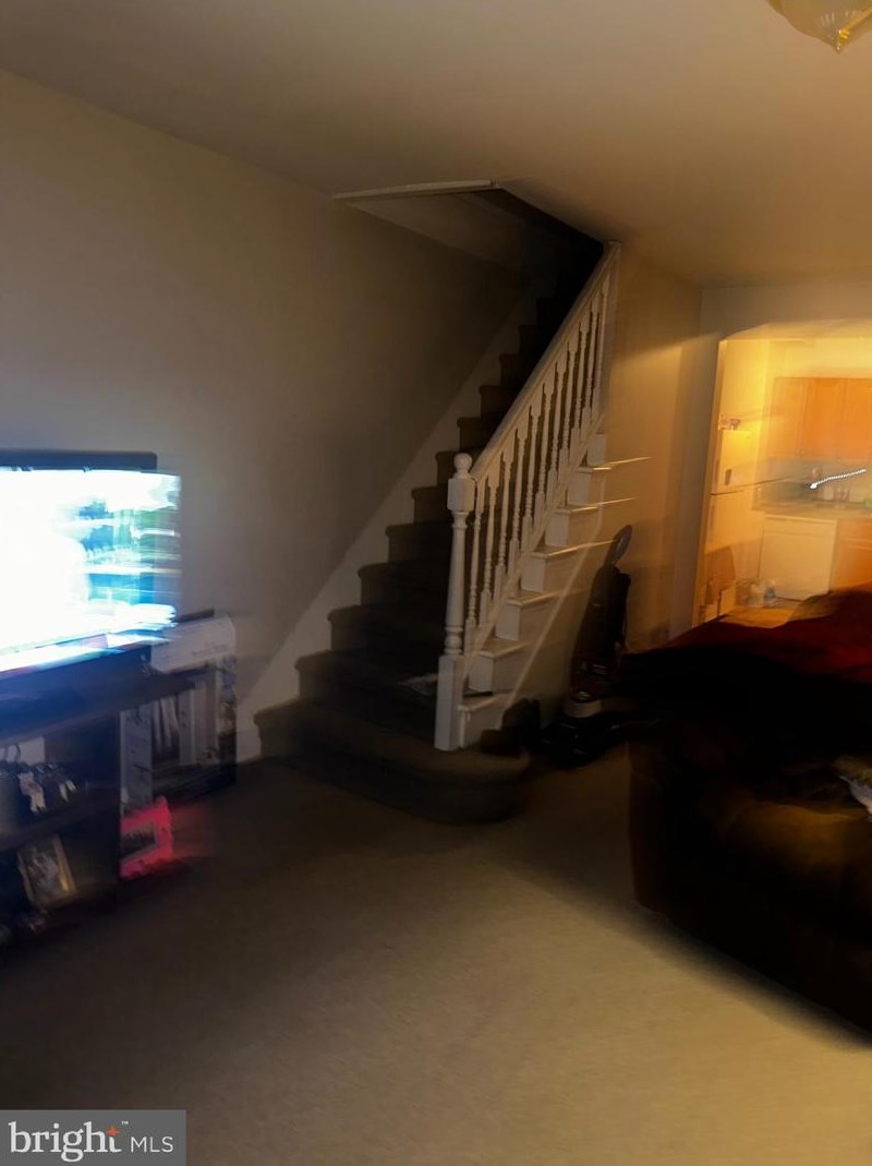 206 Chestnut St, Coatesville PA  19320-3233 exterior