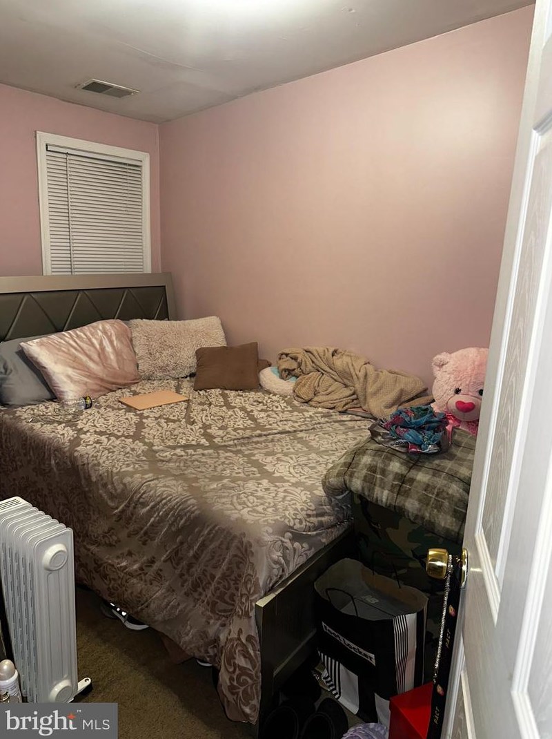 206 Chestnut St, Coatesville PA  19320-3233 exterior