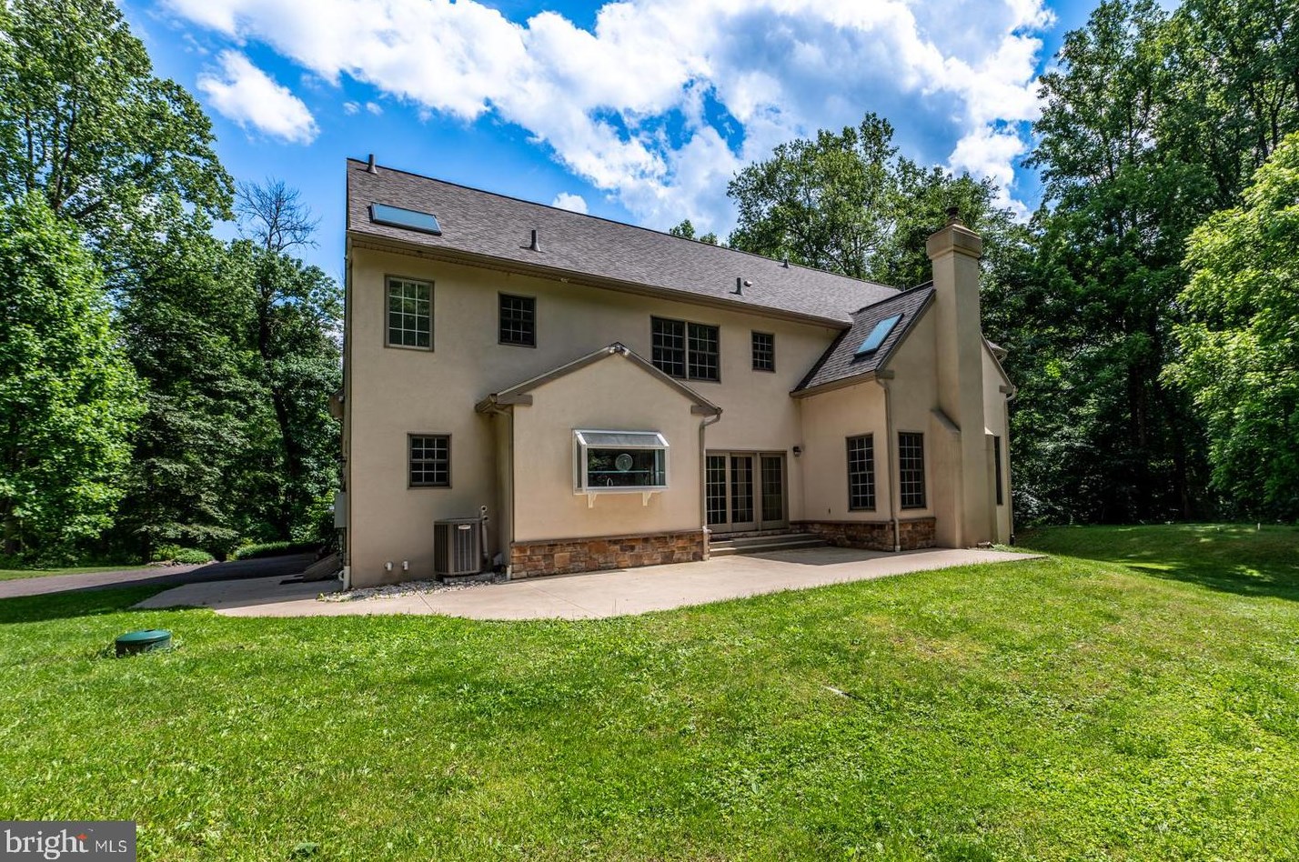 3181 Chestnut Hill Rd, Pottstown PA 19465-8560 exterior