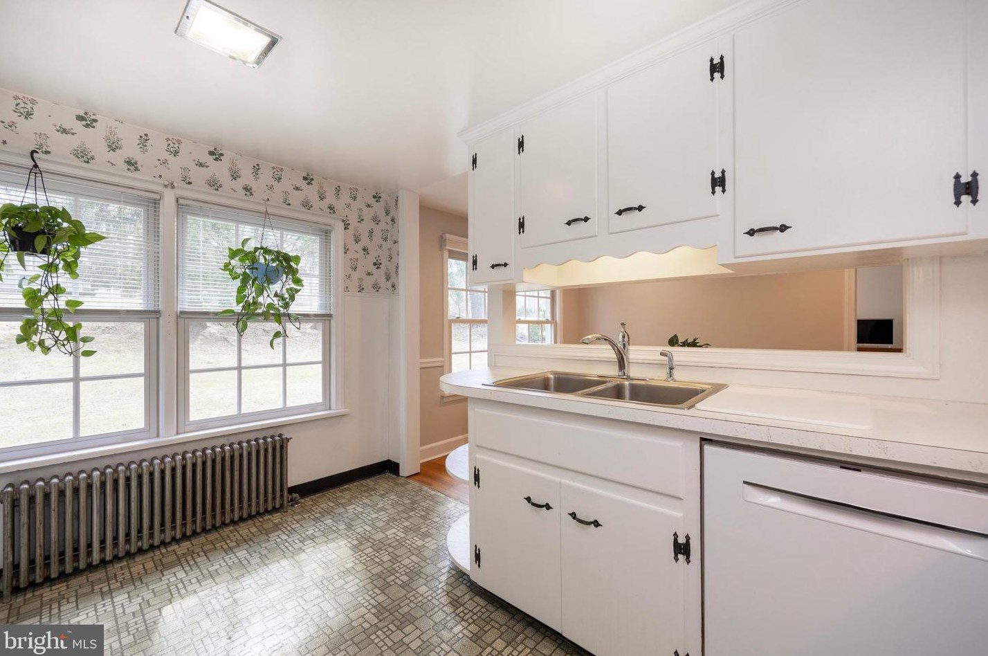 1714 Fisherville Rd, Romansville PA  19320-2118 exterior