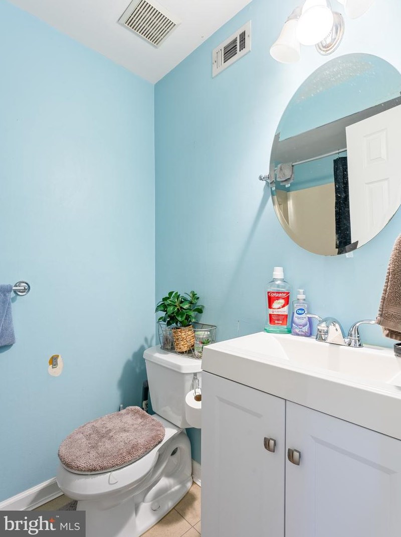 255 Walnut Springs Ct, West Chester PA  19380-1712 exterior