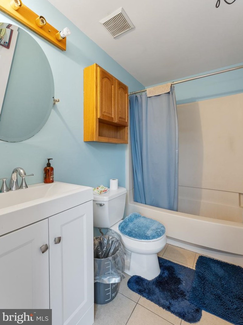 255 Walnut Springs Ct, West Chester PA  19380-1712 exterior