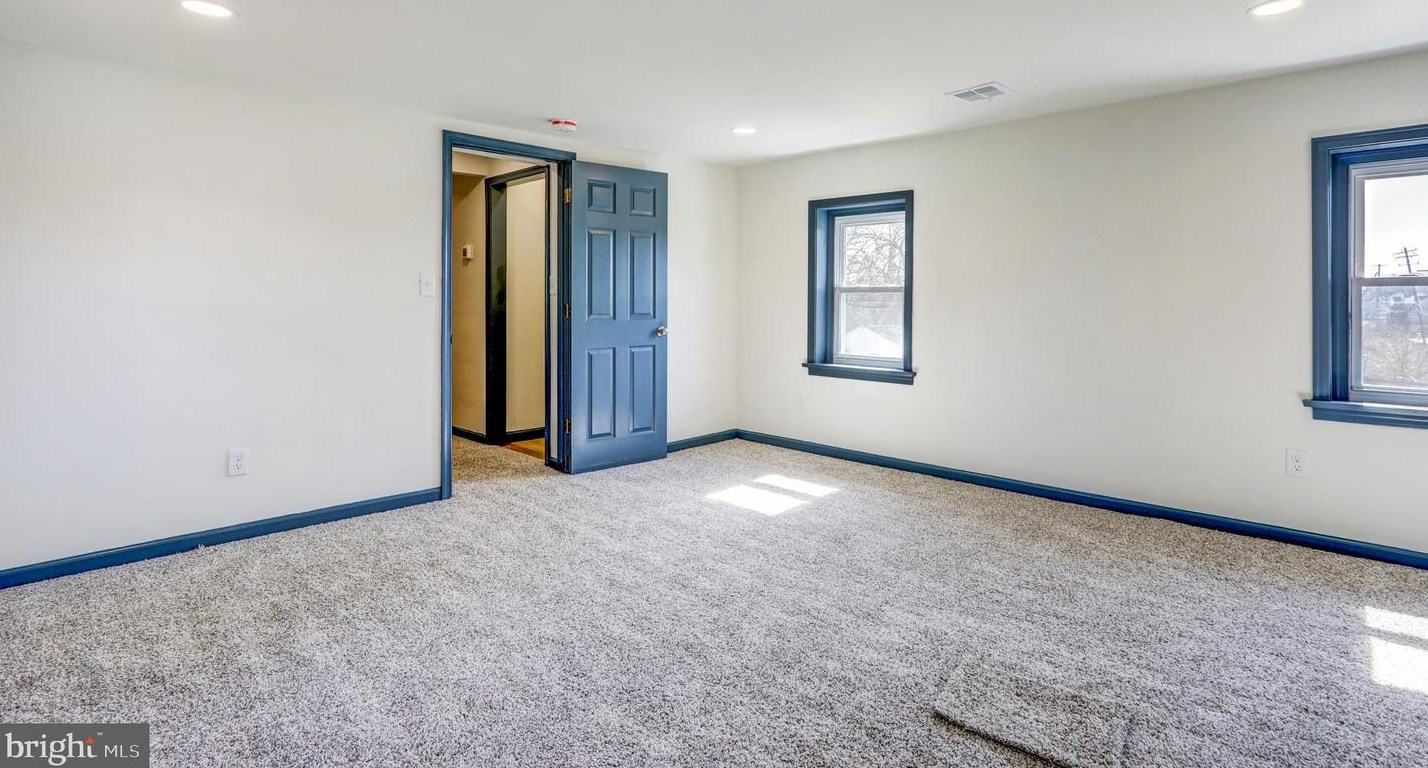 48 1st Ave, Romansville PA  19320-3418 exterior