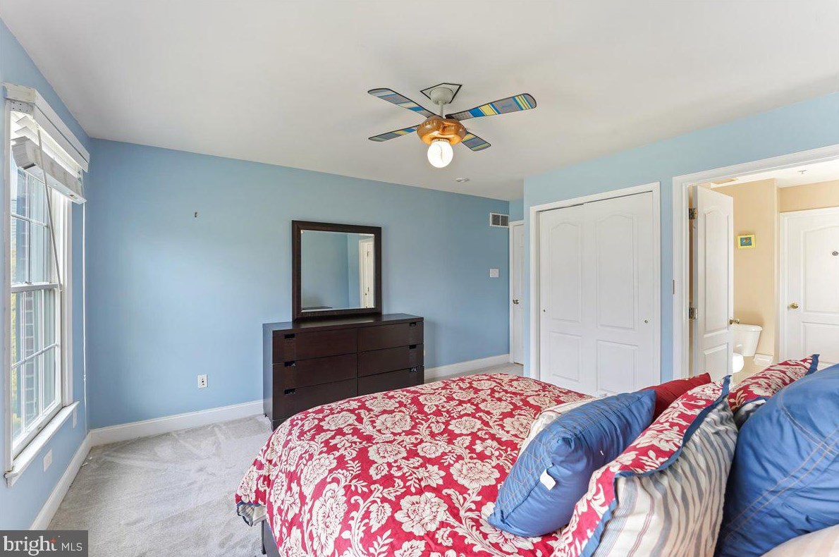 213 Grn Vly Rd, Exton PA 19341-2457 exterior