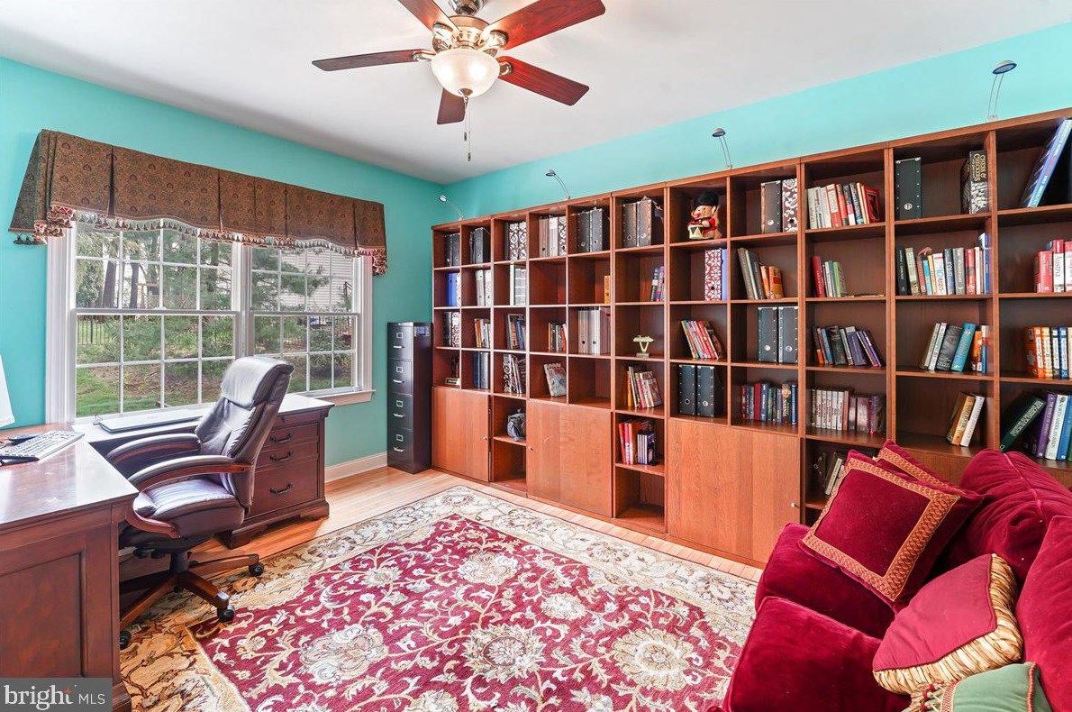 213 Grn Vly Rd, Exton PA 19341-2457 exterior