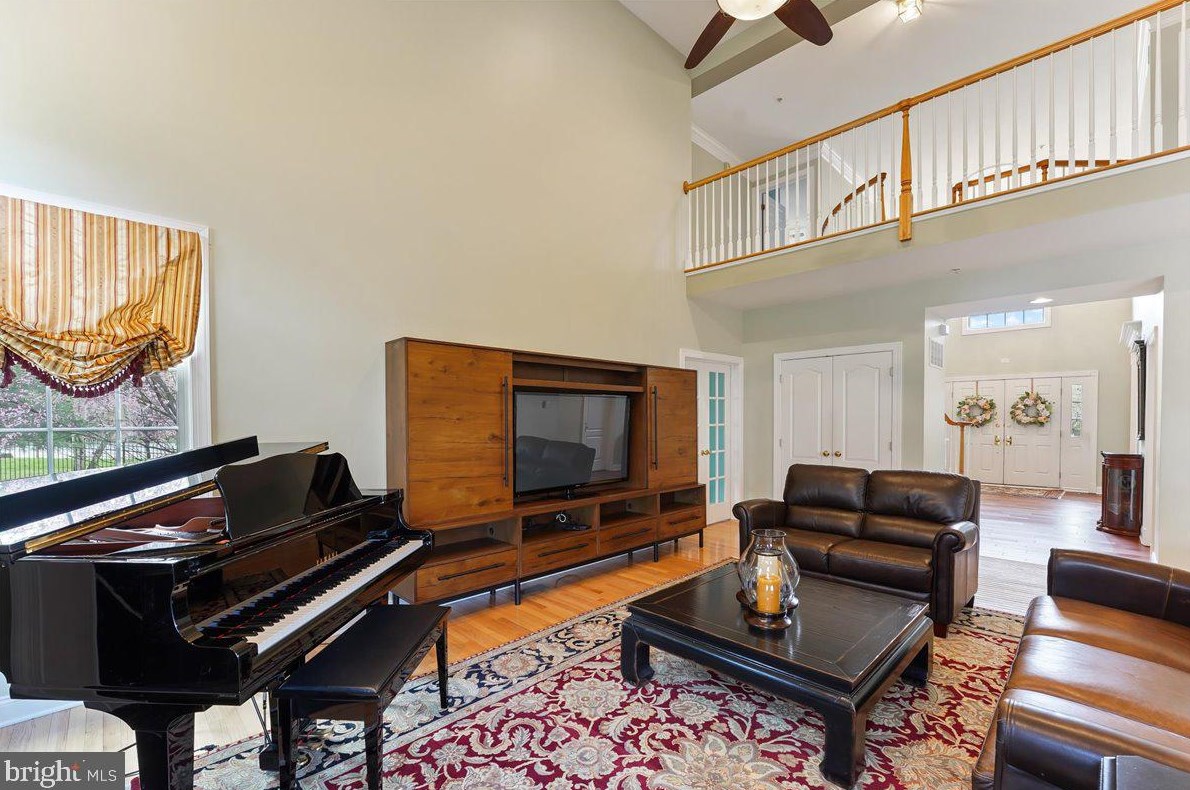 213 Grn Vly Rd, Exton PA 19341-2457 exterior