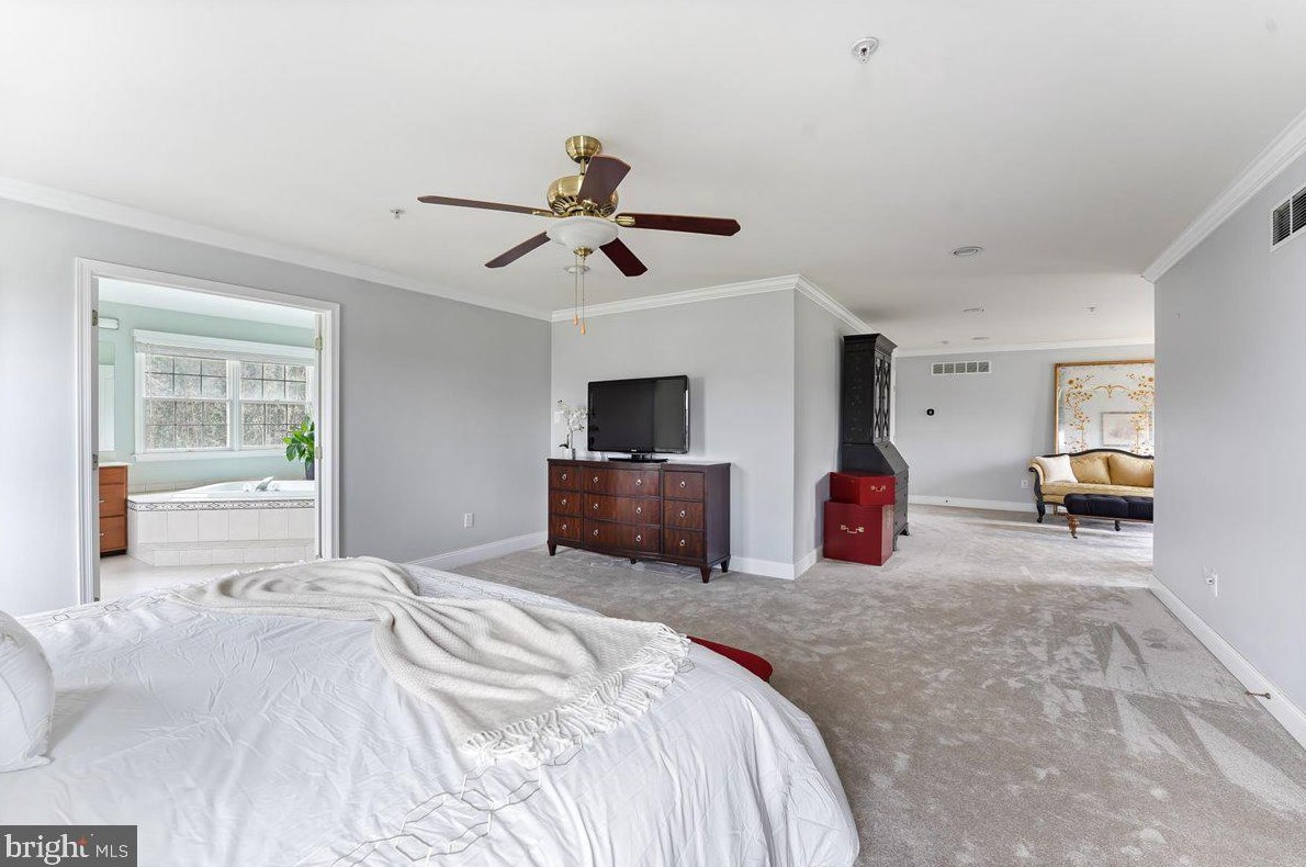 213 Grn Vly Rd, Exton PA 19341-2457 exterior