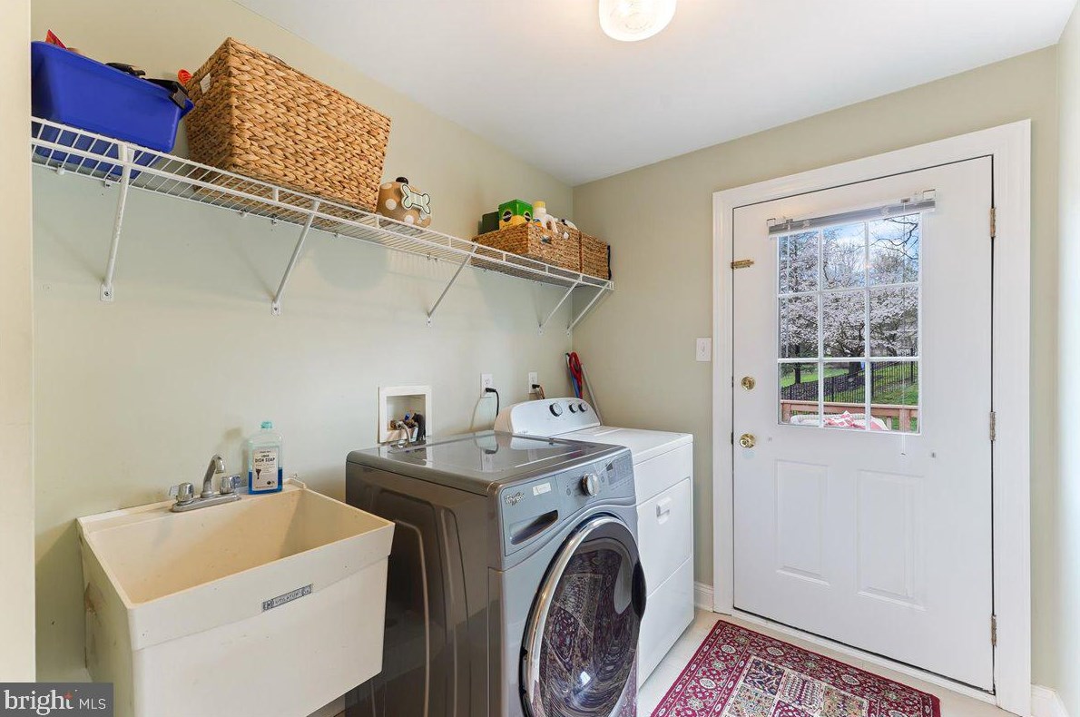 213 Grn Vly Rd, Exton PA 19341-2457 exterior