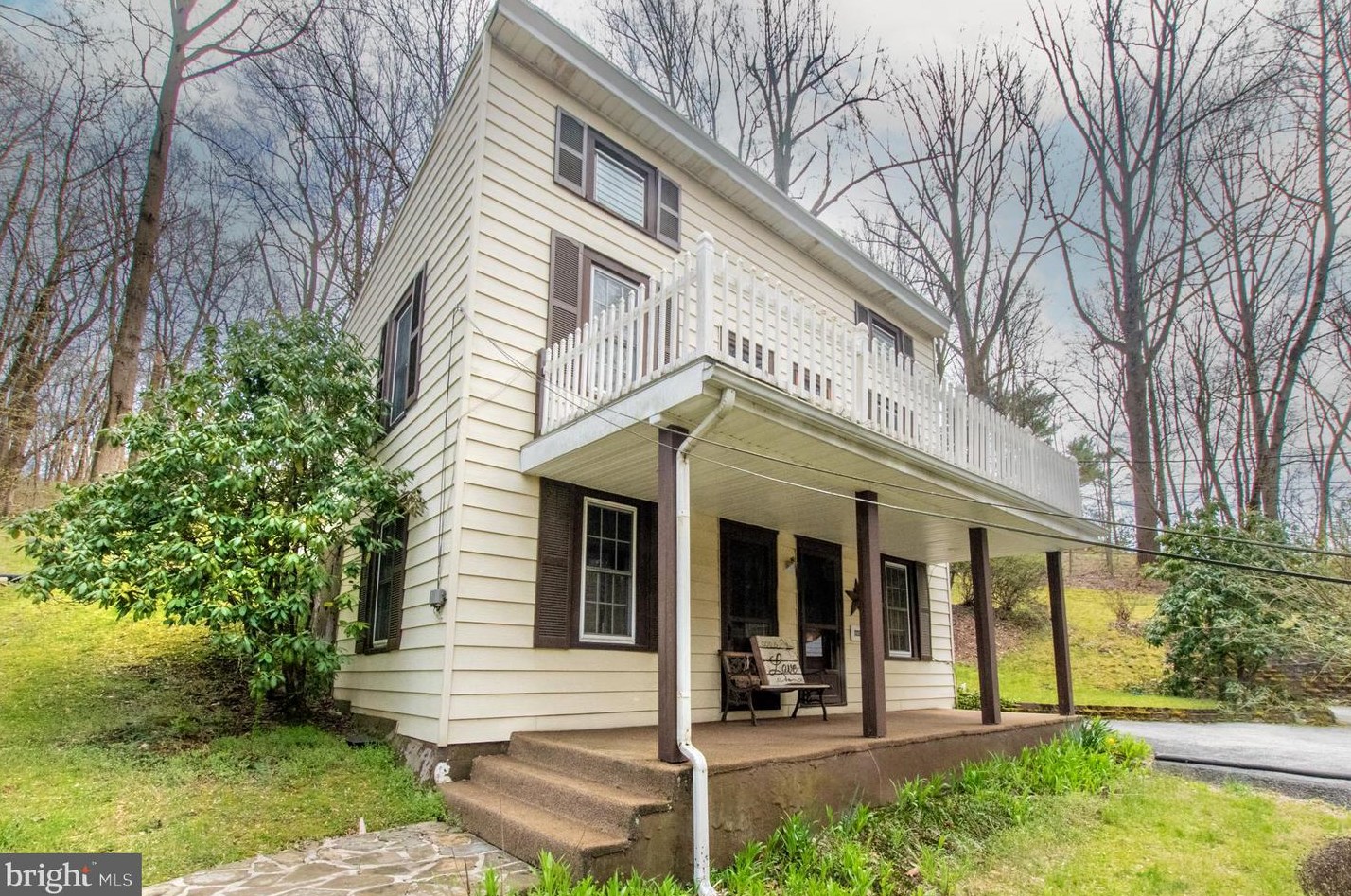 445 Hephzibah Hill Rd, Coatesville PA  19320-4462 exterior