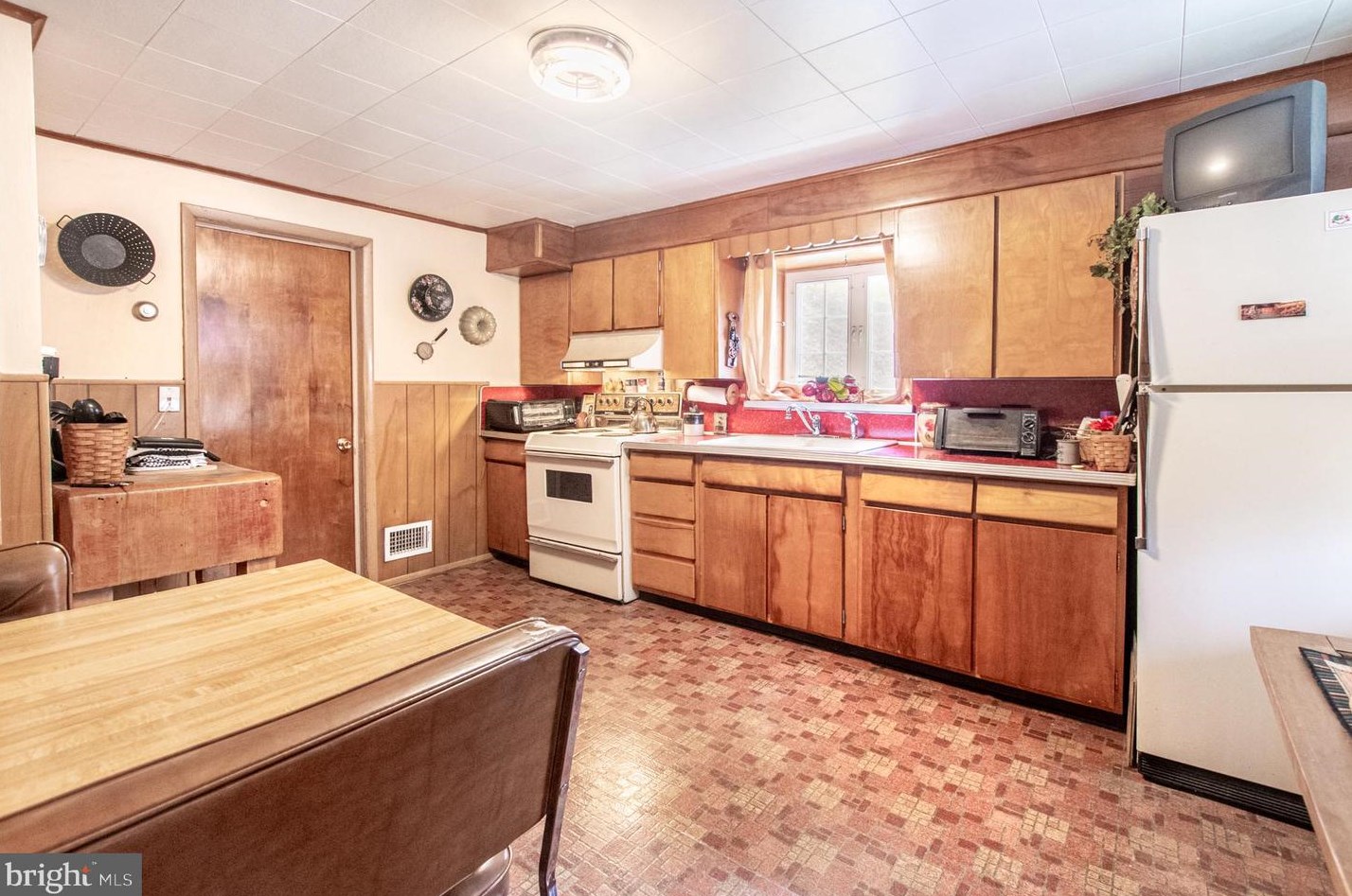 445 Hephzibah Hill Rd, Coatesville PA  19320-4462 exterior