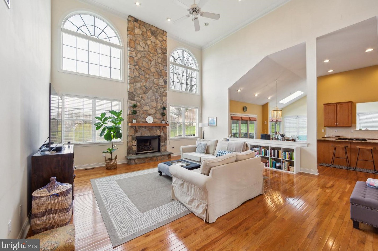 423 Bowen Dr, Exton PA  19341-2366 exterior