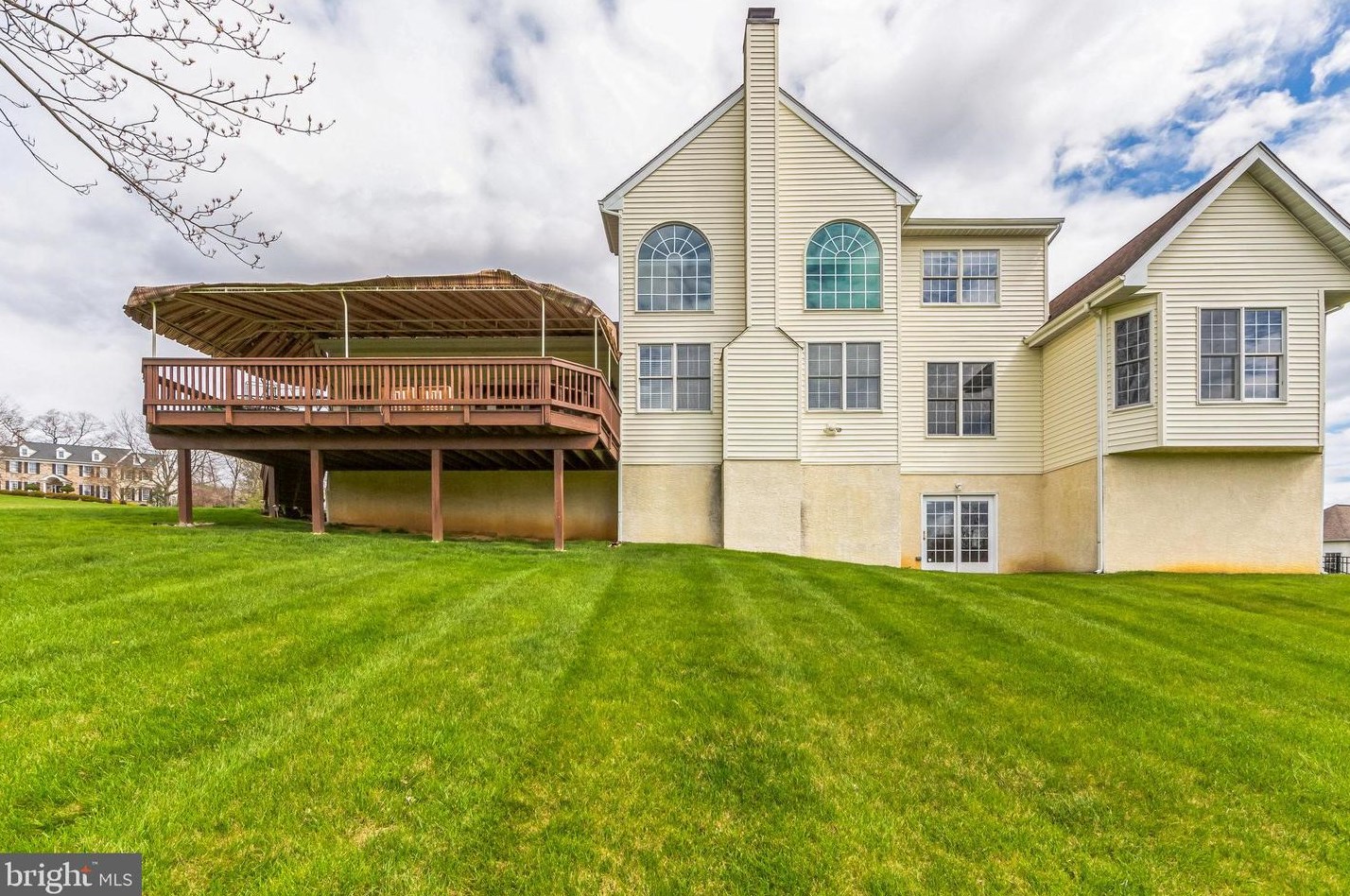 423 Bowen Dr, Exton PA  19341-2366 exterior