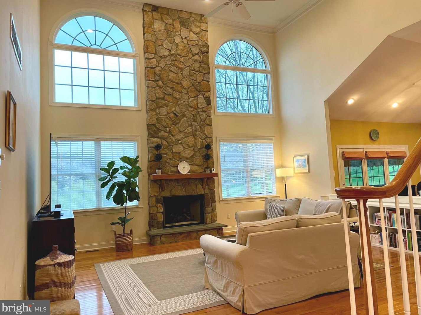 423 Bowen Dr, Exton PA  19341-2366 exterior