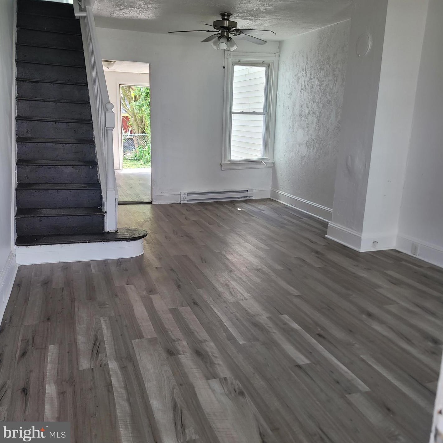 902 Merchant St, Romansville PA  19320-3343 exterior