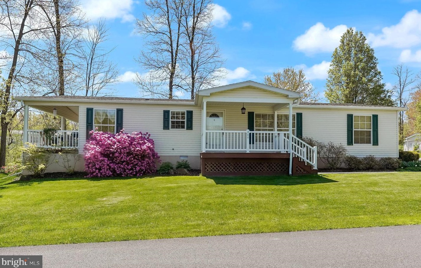 200 Brookview Ave, Romansville PA  19320-1089 exterior
