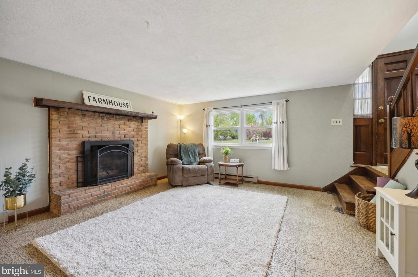 52 Mark Dr, Pottstown PA 19465-7906 exterior