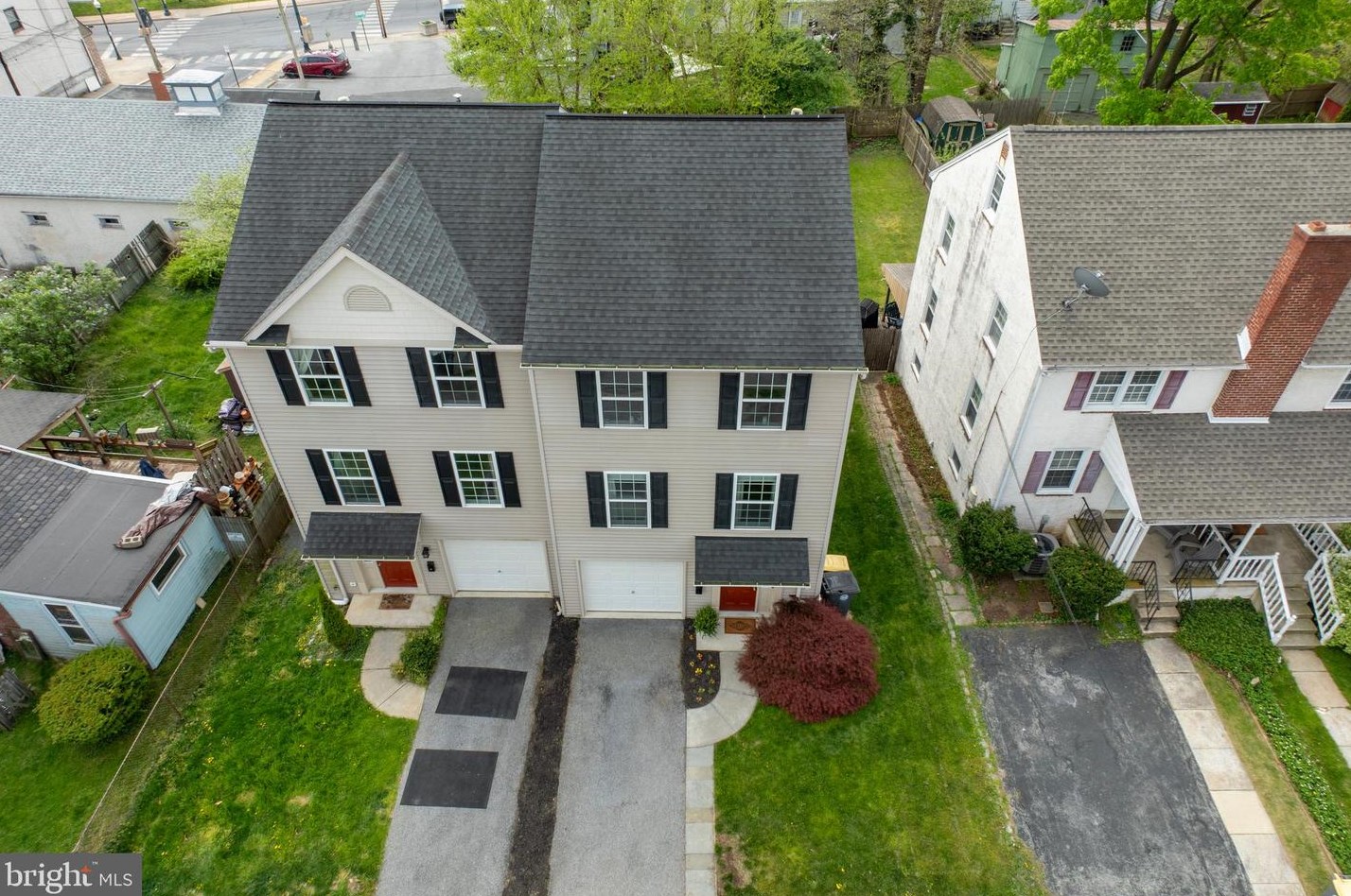 206 Highland Ave, Downingtown PA  19335-2502 exterior