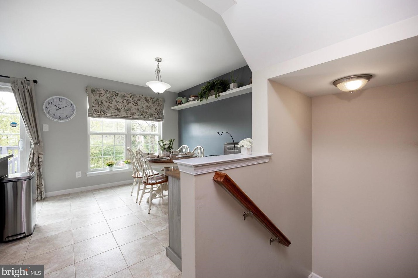 206 Highland Ave, Downingtown PA  19335-2502 exterior