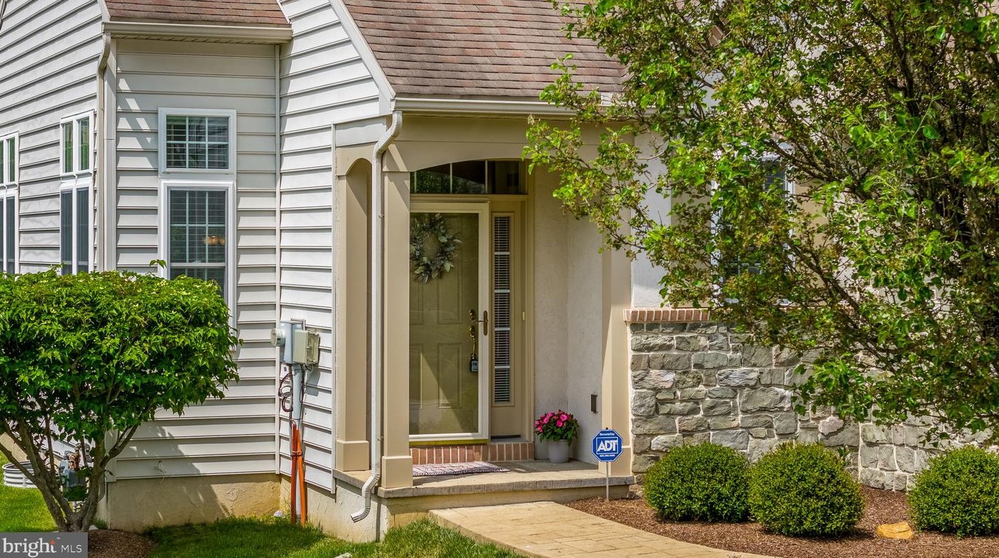 1149 Red Maple Way, Downingtown PA  19335-6307 exterior