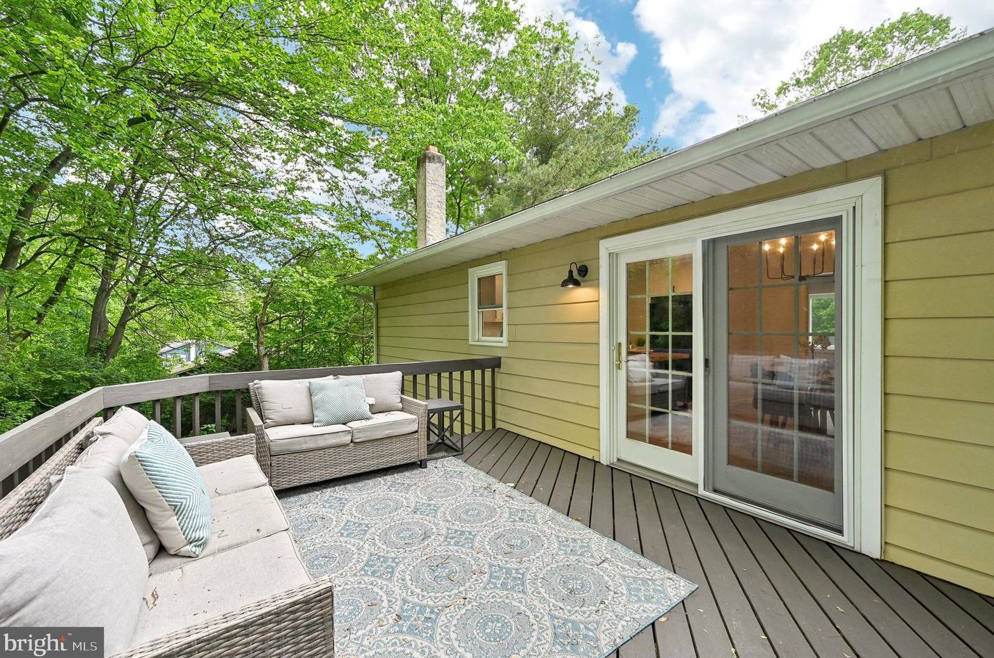 1442 Federal Dr, Downingtown PA  19335-3636 exterior