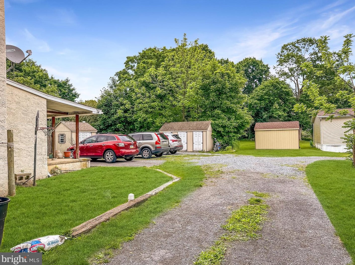 860 Maple St, Honey Brook PA  19344-1081 exterior