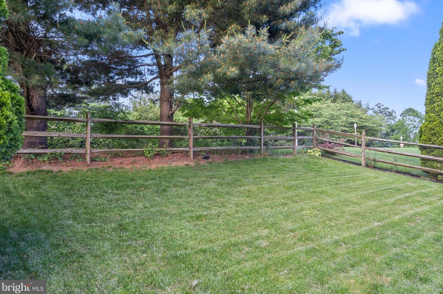 132 Millview Dr, Coatesville PA  19320-3067 exterior