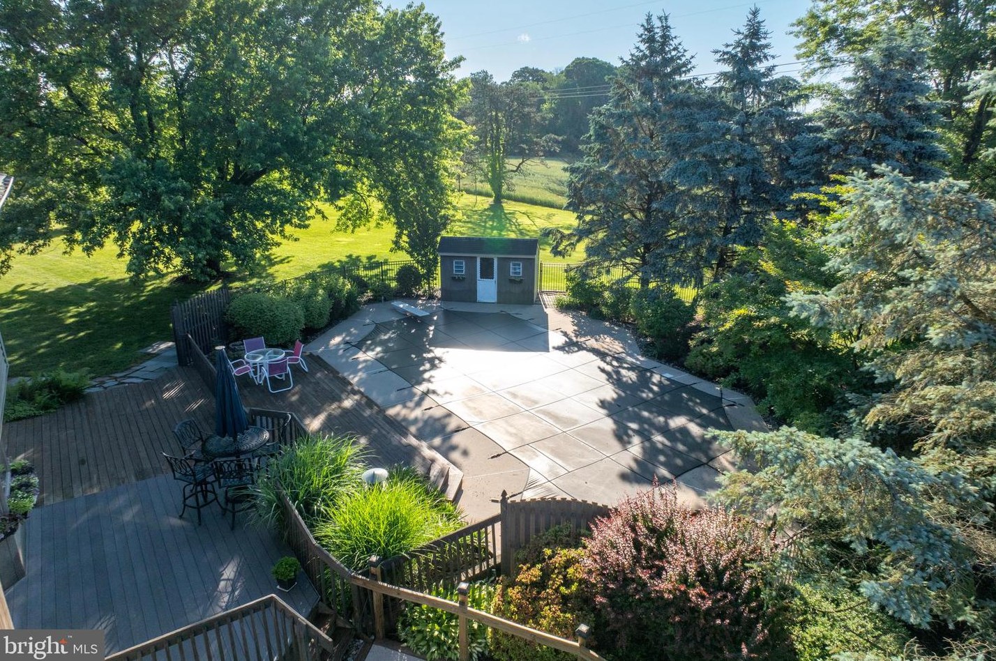 1478 Harvey Ln, Pottstown PA 19465-8232 exterior