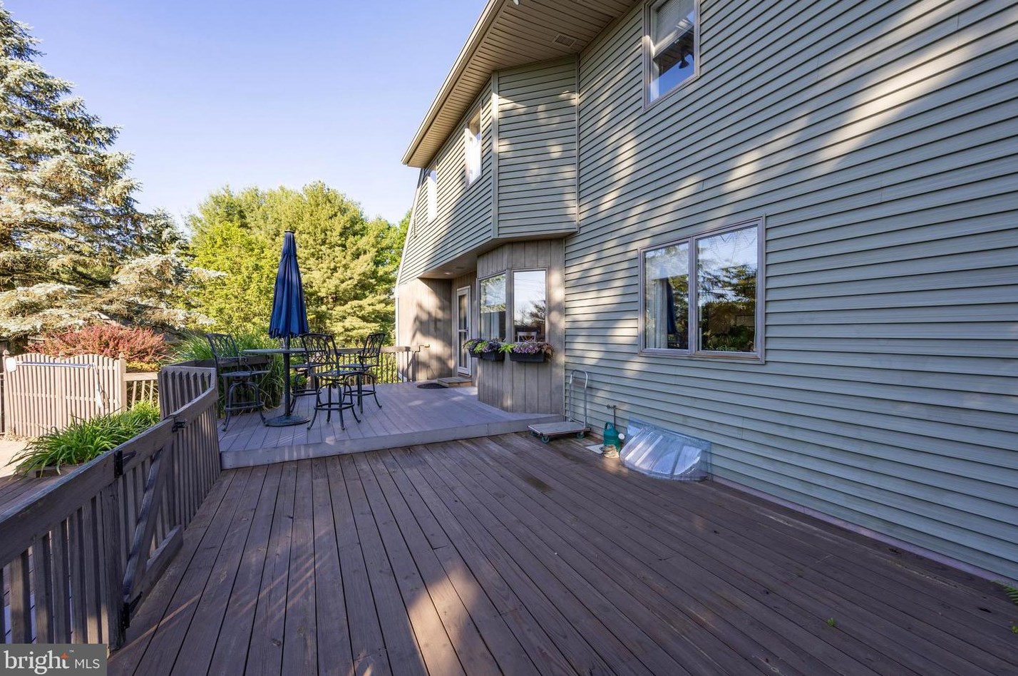 1478 Harvey Ln, Pottstown PA 19465-8232 exterior