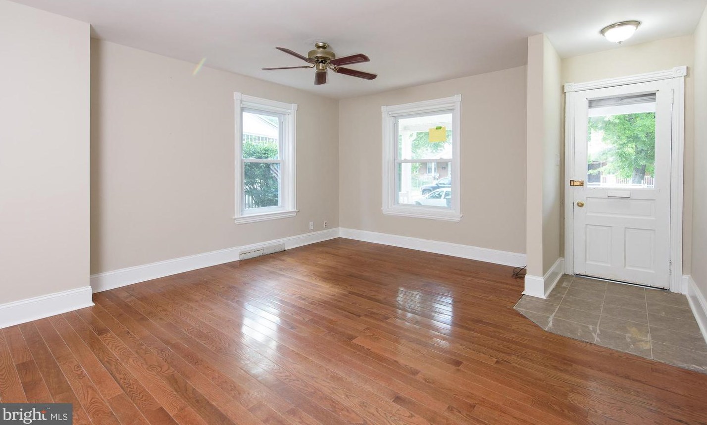 214 Highland Ave, Downingtown PA  19335-2502 exterior