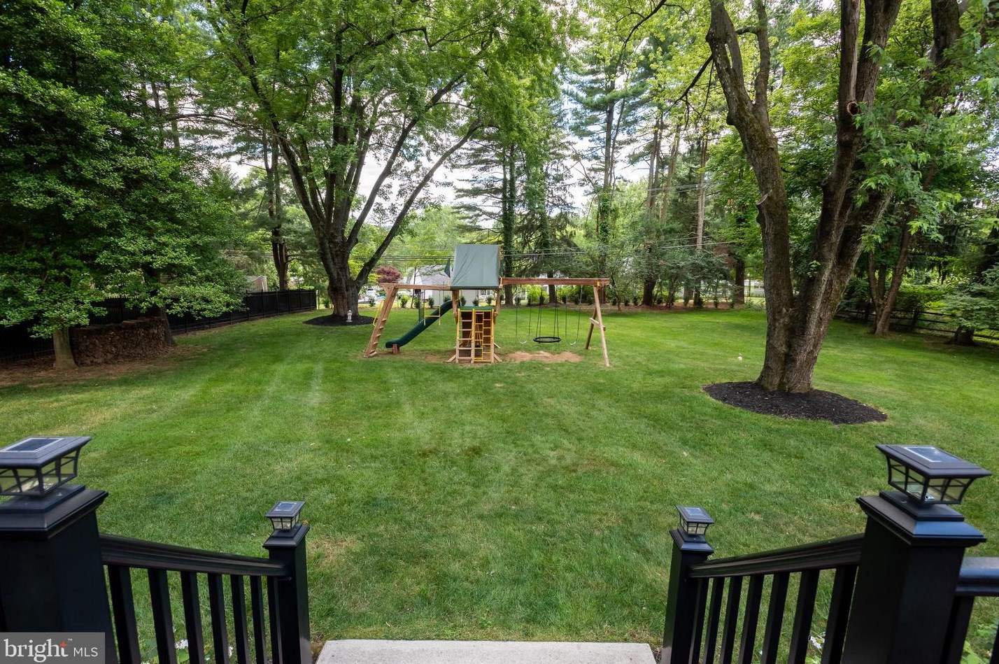 552 Gulph Rd, Wayne, PA 19087